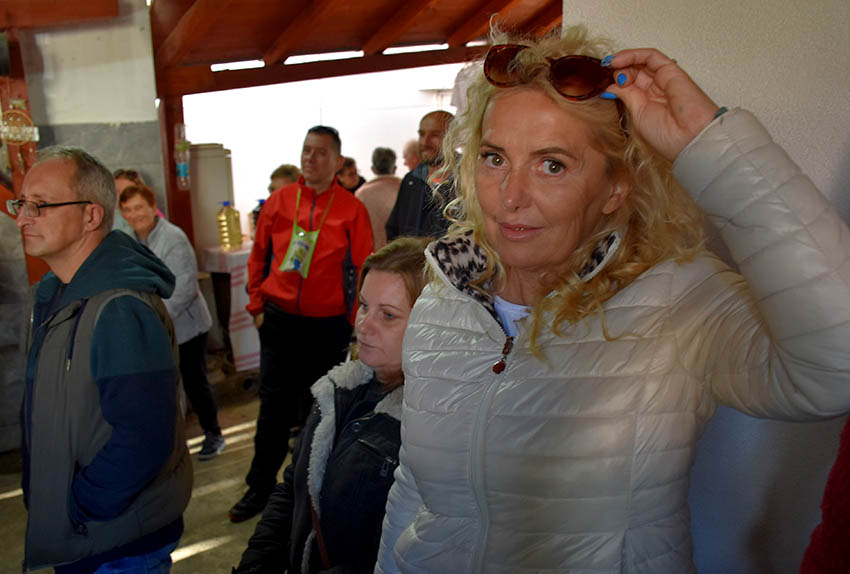 Martinjski kumovi obitelji Krsnik iz Kutjeva Iva iz Boke Kotorske i Petar iz Bačke Palanke