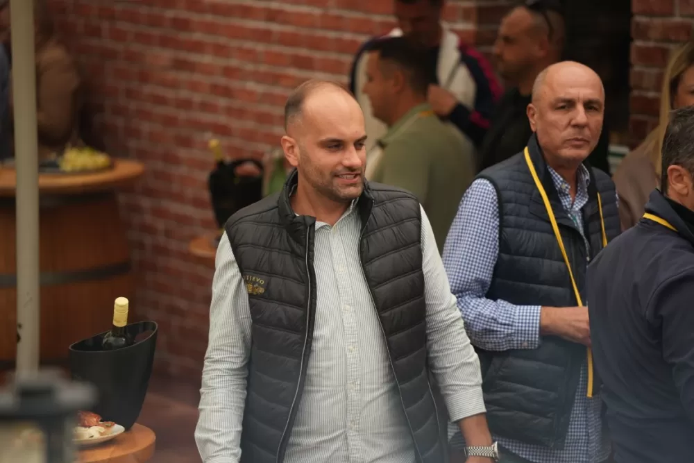 (FOTOGALERIJA) Dan berbe u Vinariji Kutjevo d.d. uz zanimljiva natjecanja 