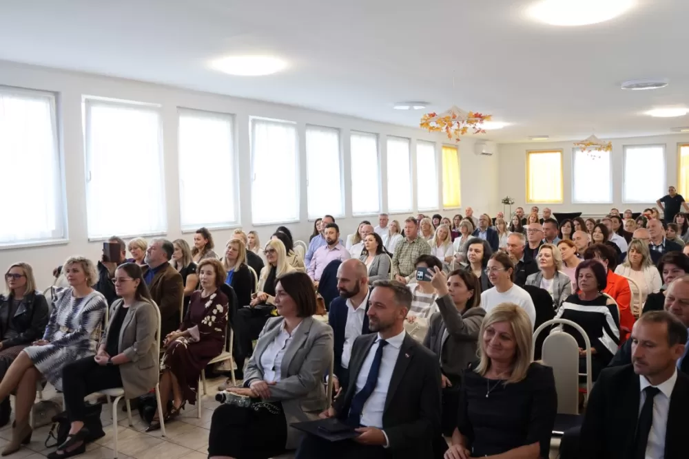 (FOTOGALERIJA) Dom koji je čuvar prošlosti, graditelj sadašnjosti i temelj budućnosti proslavio 90. obljetnicu svog postojanja