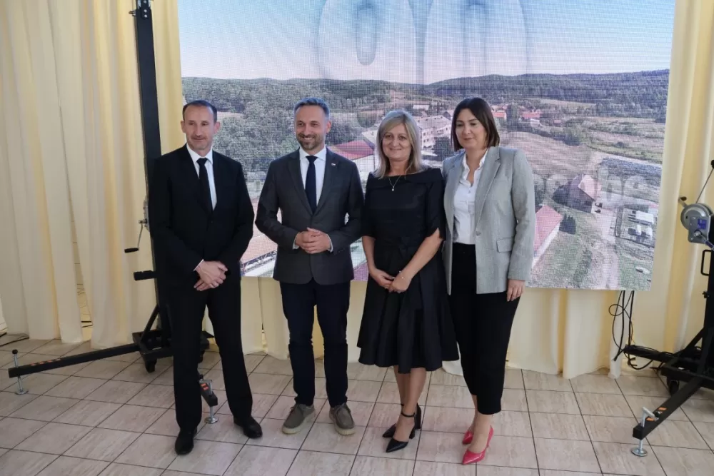 (FOTOGALERIJA) Dom koji je čuvar prošlosti, graditelj sadašnjosti i temelj budućnosti proslavio 90. obljetnicu svog postojanja