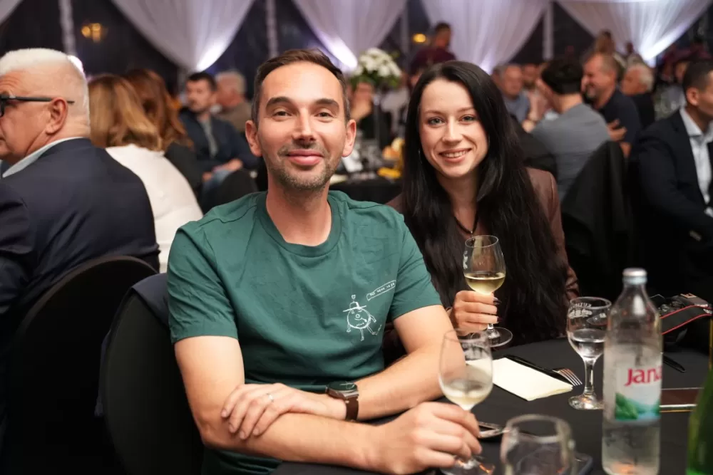 Velika fešta za kupce i poslovne partnere u vinogradima Kutjeva d.d.: Uprizoreno i kako se nekad ʼgaziloʼ grožđe