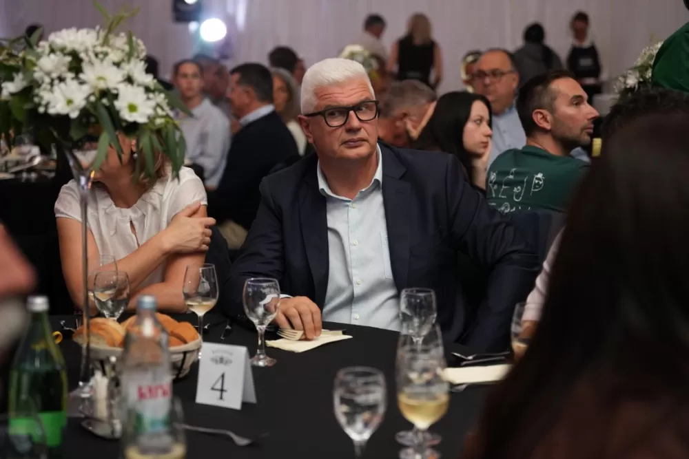 Velika fešta za kupce i poslovne partnere u vinogradima Kutjeva d.d.: Uprizoreno i kako se nekad ʼgaziloʼ grožđe