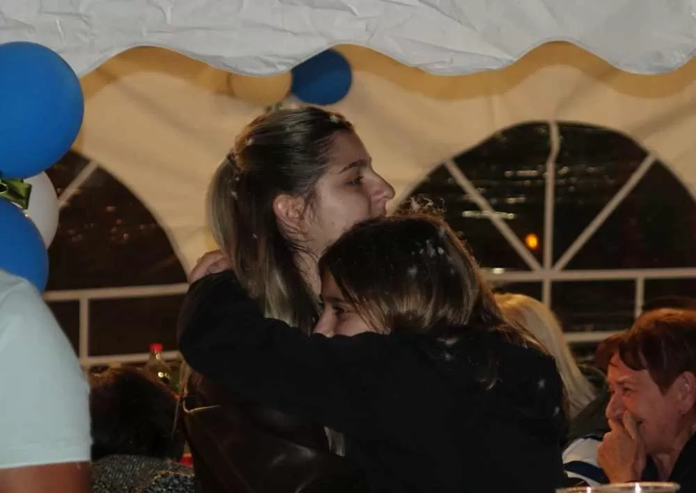 Slavonska fešta za pamćenje: Rođeni blizanci Bruno i Borna, slavilo se uz perje, pjesmu i 90. rođendan pradjeda