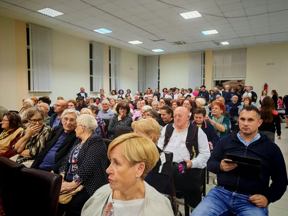 Bicko Selo 26. put domaćin manifestacije “Oj, jeseni, al’ ideš polako!” – UKUD Biđani obilježili 40 godina rada