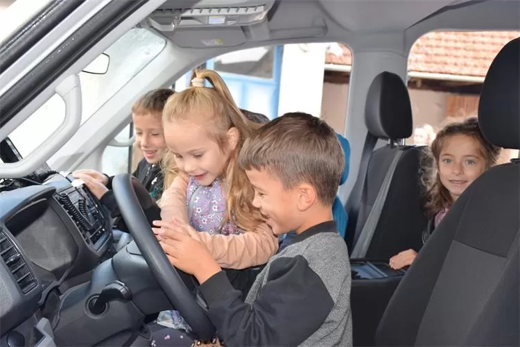 Djeca iz dječjeg vrtića „Grozdić“ posjetila Interventnu policiju