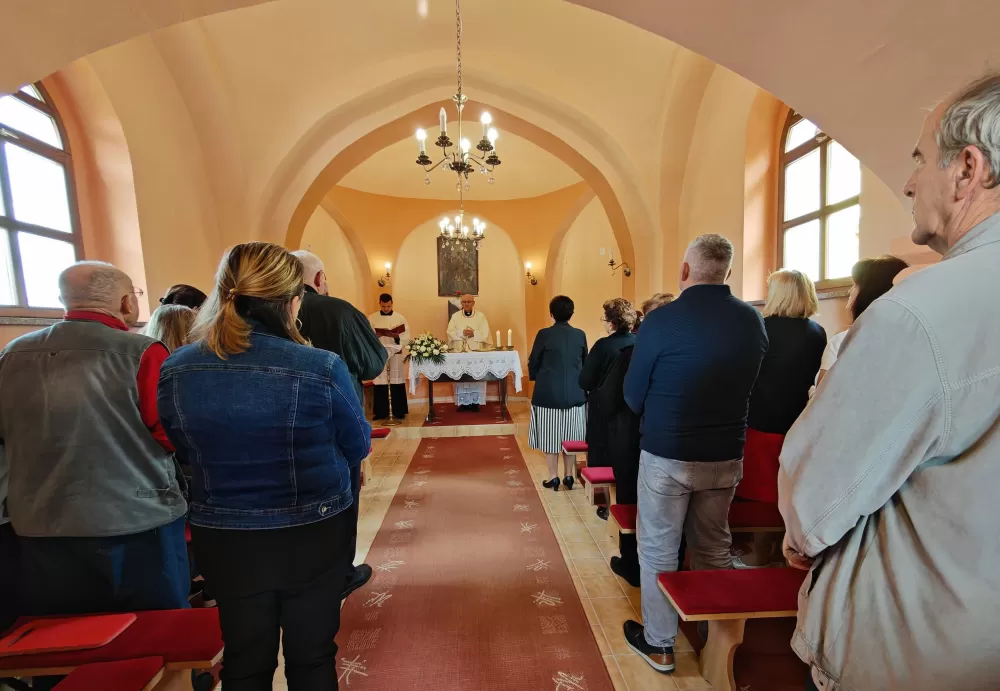 SB Online | Proslavljeno ʼMioljeʼ na Grižićima - blagdan svetih arkanđela /FOTO) 