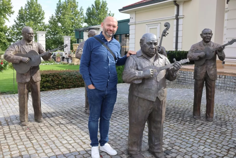 Tamburaši Podrumski bećari i Astal osvojili nagrade na subotičkom festivalu, koji je priznanje dao požeškom novinaru
