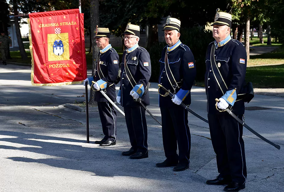 Prisegnuo je 47. naraštaj ročnika: „Hrvatska vojska nije samo oružana sila, mi smo jamac mira i sigurnosti hrvatskog naroda“