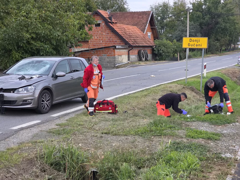 Poginula žena u Gučanima: Pretrčavala je cestu; vozač automobila u šoku