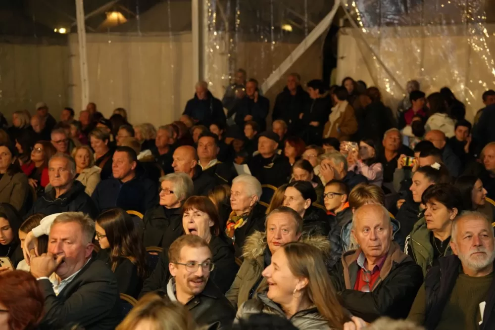 Davorski tamburaši Satir na Lika Festu - ovog ponedjeljka prikaz spota na CMC TV