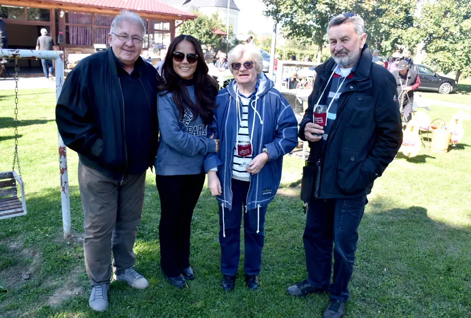 [FOTOGALERIJA] Željko Rodić  skuhao najbolji kotlić na 14. kaptolačkoj pudarijadi