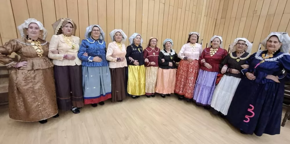 SB Online | Orilo se iz Brodskog Vinogorja: „Dođi, lolo, u smilje, u kolo!“