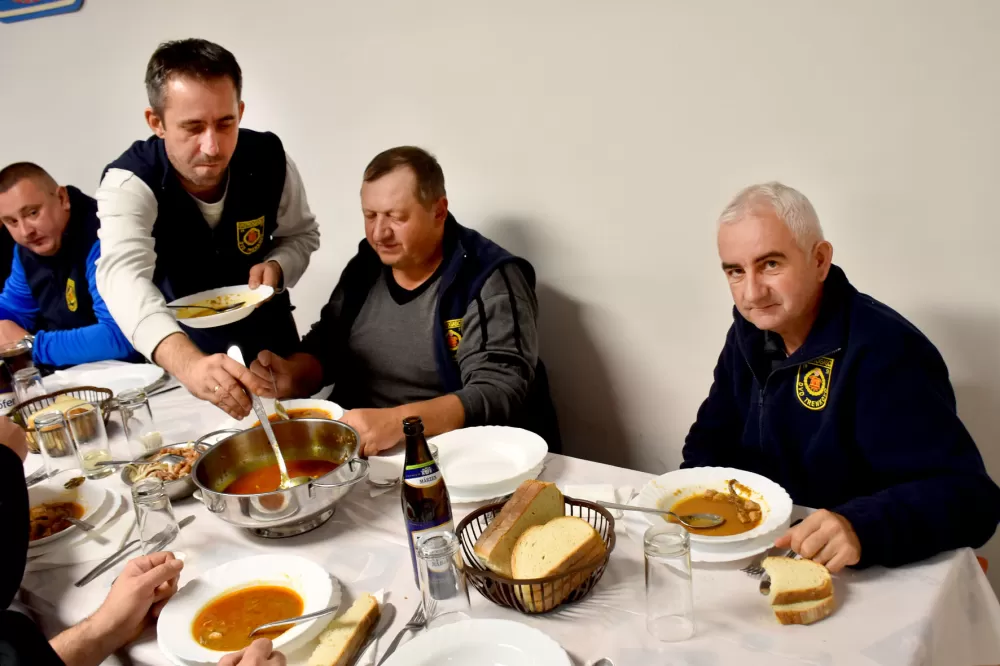 Austrijski vatrogasci doniraju još jedno vozilo Trenkovčanima