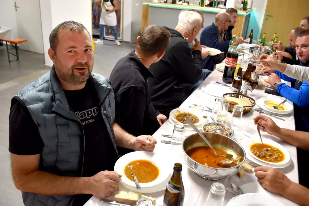 Austrijski vatrogasci doniraju još jedno vozilo Trenkovčanima