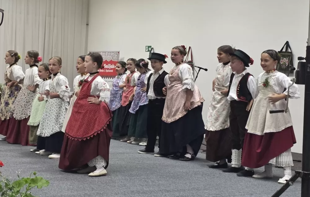 Izabrana najljepša šarenica u Oprisavcima – slavila Gabrijela Matasović iz Velike Kopanice