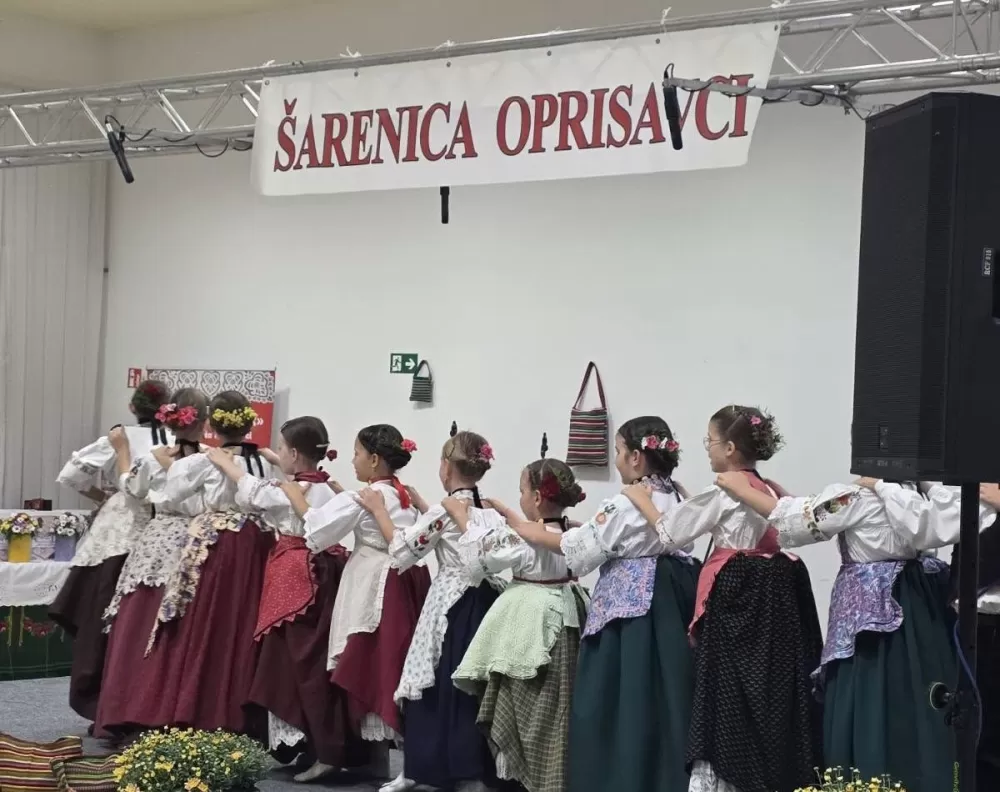 Izabrana najljepša šarenica u Oprisavcima – slavila Gabrijela Matasović iz Velike Kopanice