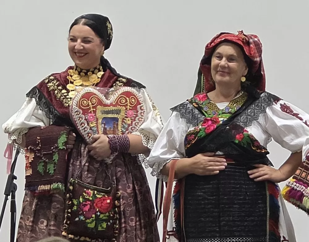 Izabrana najljepša šarenica u Oprisavcima – slavila Gabrijela Matasović iz Velike Kopanice