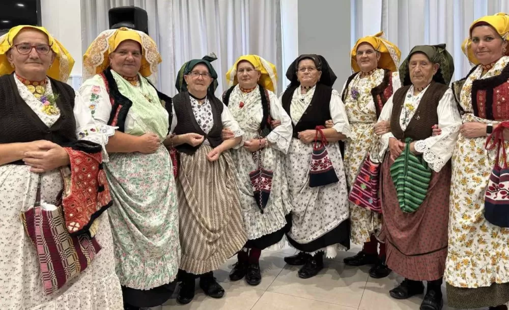 Slavila rakija, tradicija i pjesma: U Podcrkavlju održana 16. „Rakijada“