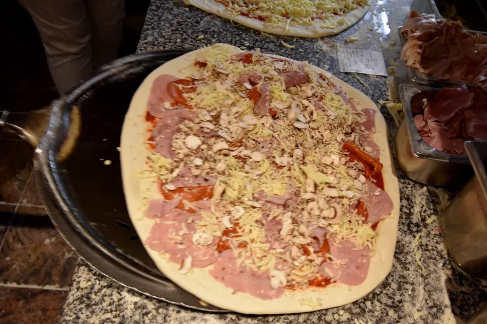 Mama mia u Požegi iznenadila nas je vrhunskom ponudom jela s roštilja po veoma prihvatljivim cijenama!