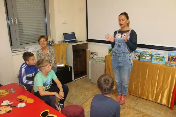 „ČETVRT KNJIGE“ U PLETERNICI: Na Zelenoj radionici predstavljene slikovnice Martine Markov uz druženje s galebom Markom