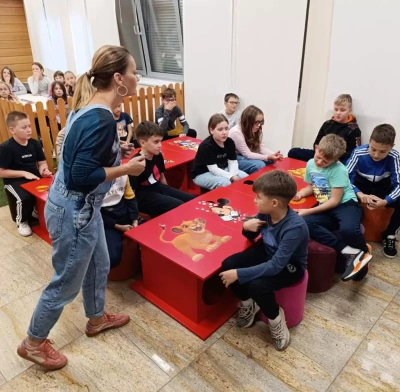 „ČETVRT KNJIGE“ U PLETERNICI: Na Zelenoj radionici predstavljene slikovnice Martine Markov uz druženje s galebom Markom