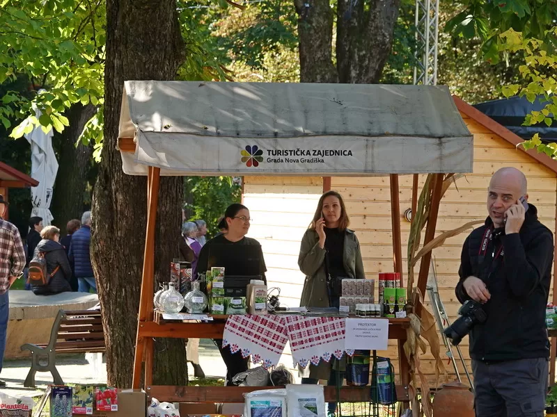 Uvod u vikend mirisa i okusa kontinenta koji će završiti nacionalnim izborom najuzornije seoske žene