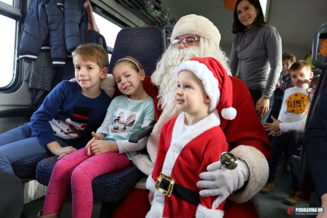 SB Online | Vlak Djeda Božićnjaka i ove godine vozi iz Slavonskog Broda