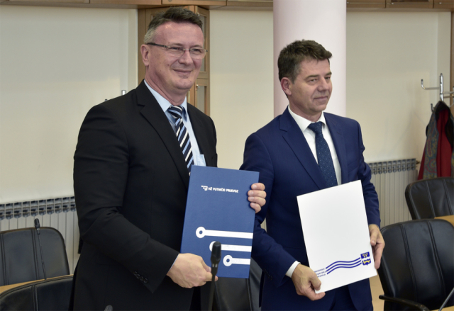 SB Online | Potpisan 95.679,87 eura vrijedan ugovor za prijevoz studenata željeznicom