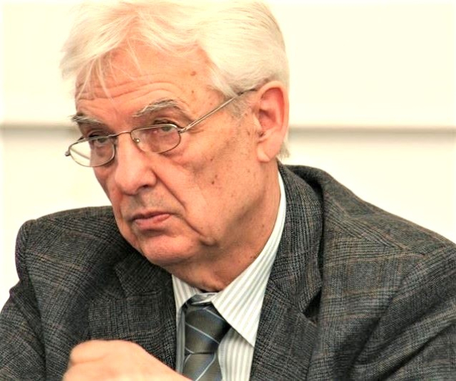 Požega.eu | Prije 82 godine u Pleternici rođen Slaven Barišić-znameniti fizičar i akademik