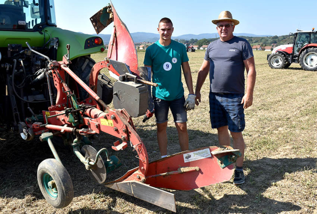 Požega.eu | [FOTO] Patrik Pilaš i Ivan Ivanika izborili odlazak na državno natjecanje u Poreč