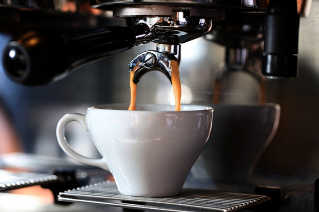 SB Online | Većina ljudi pije kavu odmah nakon buđenja, no zašto to nije dobro?