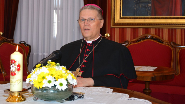 SB Online | Nadbiskup Hranić objavio posebnu izjavu zbog izbora: ʼZaustaviti korupcijuʼ