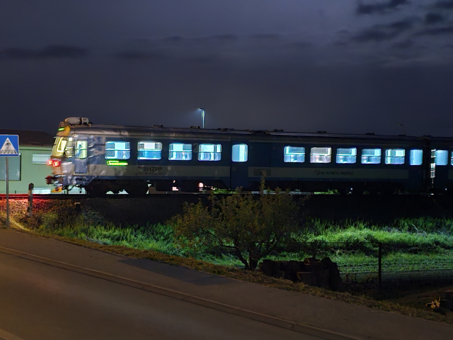 Požega.eu | Nalet putničkog vlaka u Pleternici na osobno vozilo (FOTO)