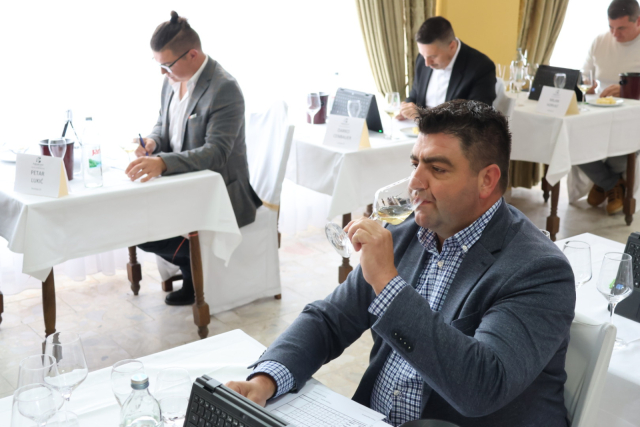 Požega.eu | Šampionska odličja vinima Kutjeva d.d. na ocjenjivanju u sklopu Festivala graševine