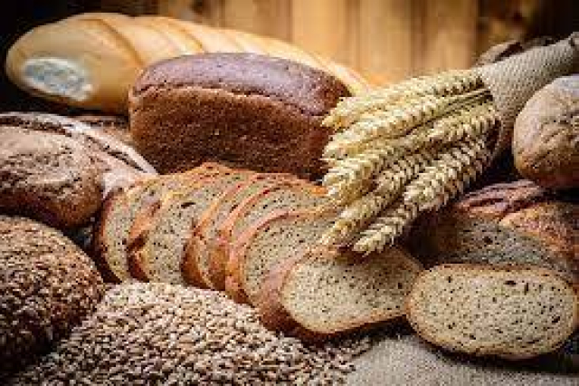 SB Online | Pšenica i brašno pojeftinili 50 posto, a kruh sve skuplji. Vlasnik pekare objašnjava zašto je to tako