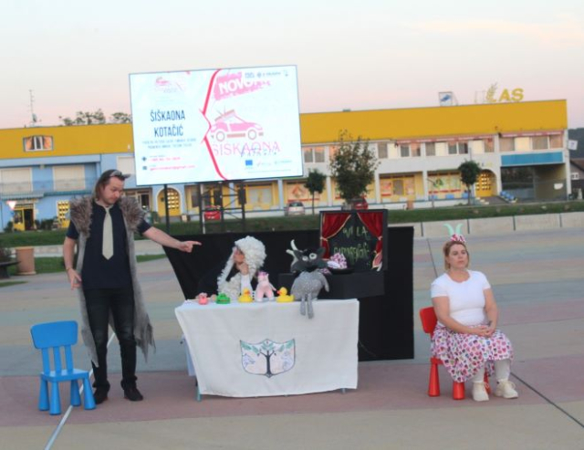 Požega.eu | [FOTO] Održana predstava za djecu u Pleternici, a za odrasle zanimljivo putopisno predavanje Hrvoja Jurića