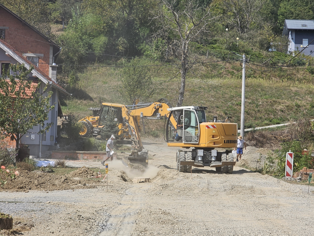 Požega.eu | Bruje radni strojevi u Novom Selu – Vinorodnoj ulici: Izvode se infrastrukturni radovi vrijedni gotovo 191 tisuću eura 