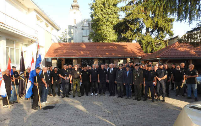 SB Online | Obilježena 32. obljetnica ustroja novogradiške 121. brigade HV /FOTO/