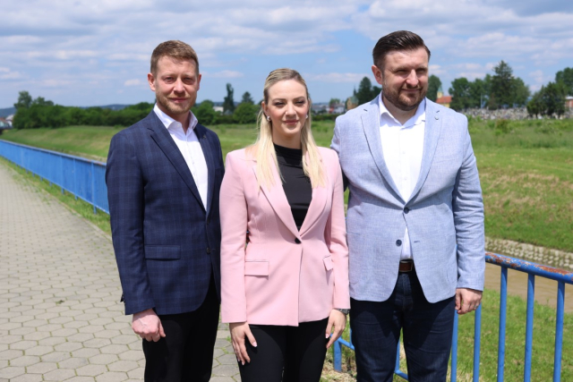 SB Online | Tekić, Maduna, Delić iznijeli niz primjedbi s konkretnim dokazima o nestručnosti Dusparine Gradske uprave: „Moramo promijeniti sve ono u čemu se Duspara ne snalazi već godinama“   