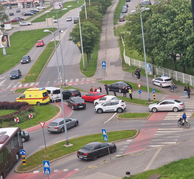 SB Online | Upravo! Nesreća u centru grada