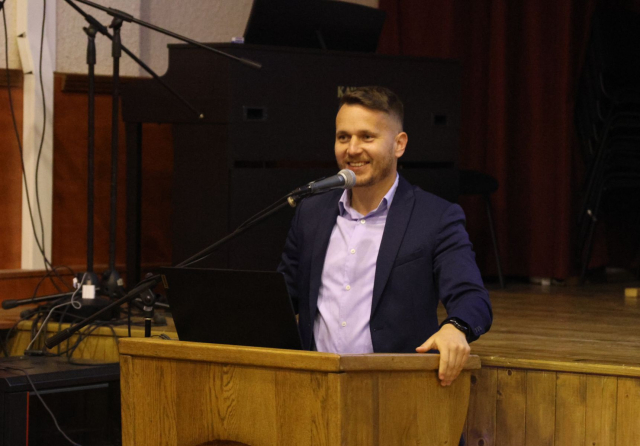 Požega.eu | Budimir organizirao završni predizborni skup HDZ-a za grad Kutjevo: Lijepo je bilo vidjeti toliki broj zadovoljnih lica u svim mjestima gdje su skupovi bili!