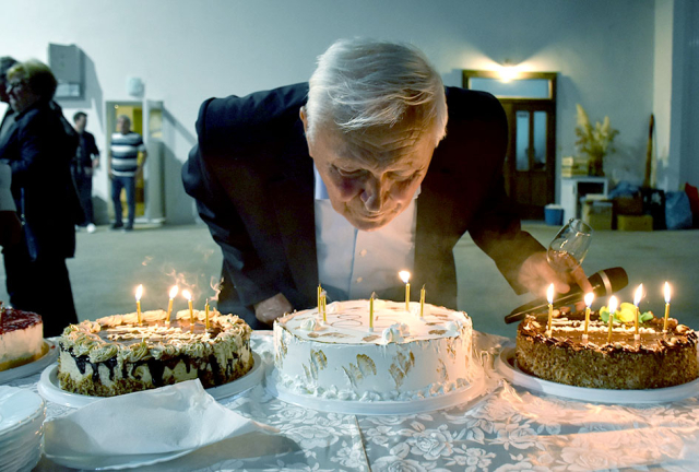 Požega.eu | Ugledni vinar Ivo Enjingi proslavio 85. rođendan uz brojne prijatelje i poslovne ljude