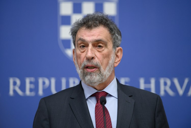 SB Online | Ministar Fuchs poručio: Školska godina će se produžiti ako bude potrebno