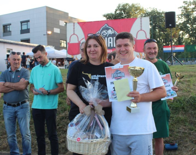 Požega.eu | TRADICIONALNA 18. FIŠIJADA U PLETERNICI: Prvo mjesto osvojio Benjamin Hodulak iz Resnika