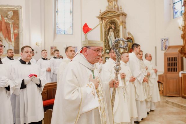 Prezbitersko ređenje u požeškoj Katedrali