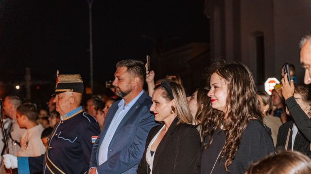 Ulazak u ljeto tijekom magične noći uz paljenje Ivanjskog krijesa