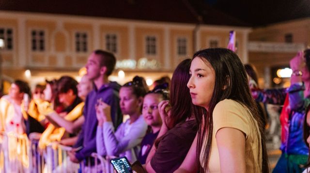 Ulazak u ljeto tijekom magične noći uz paljenje Ivanjskog krijesa