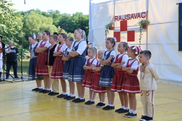 Običaji Slovaka sa dodatkom onih iz slavonskog kraja, te Čeha i Mađara