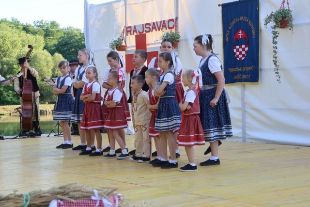 Običaji Slovaka sa dodatkom onih iz slavonskog kraja, te Čeha i Mađara