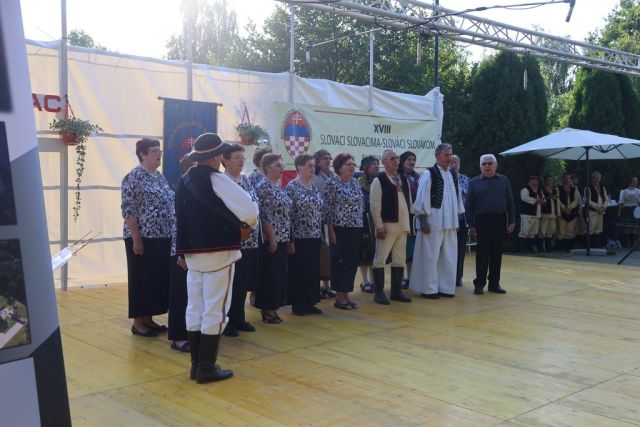 Običaji Slovaka sa dodatkom onih iz slavonskog kraja, te Čeha i Mađara